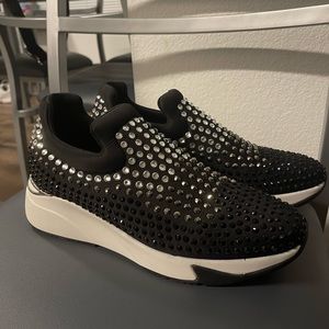 Size 11M Black I.N.C Wedged Sneakers